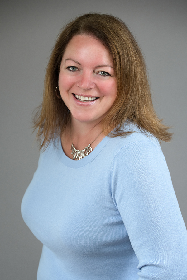 Portrait of Deanne Moravitz, REALTOR®.