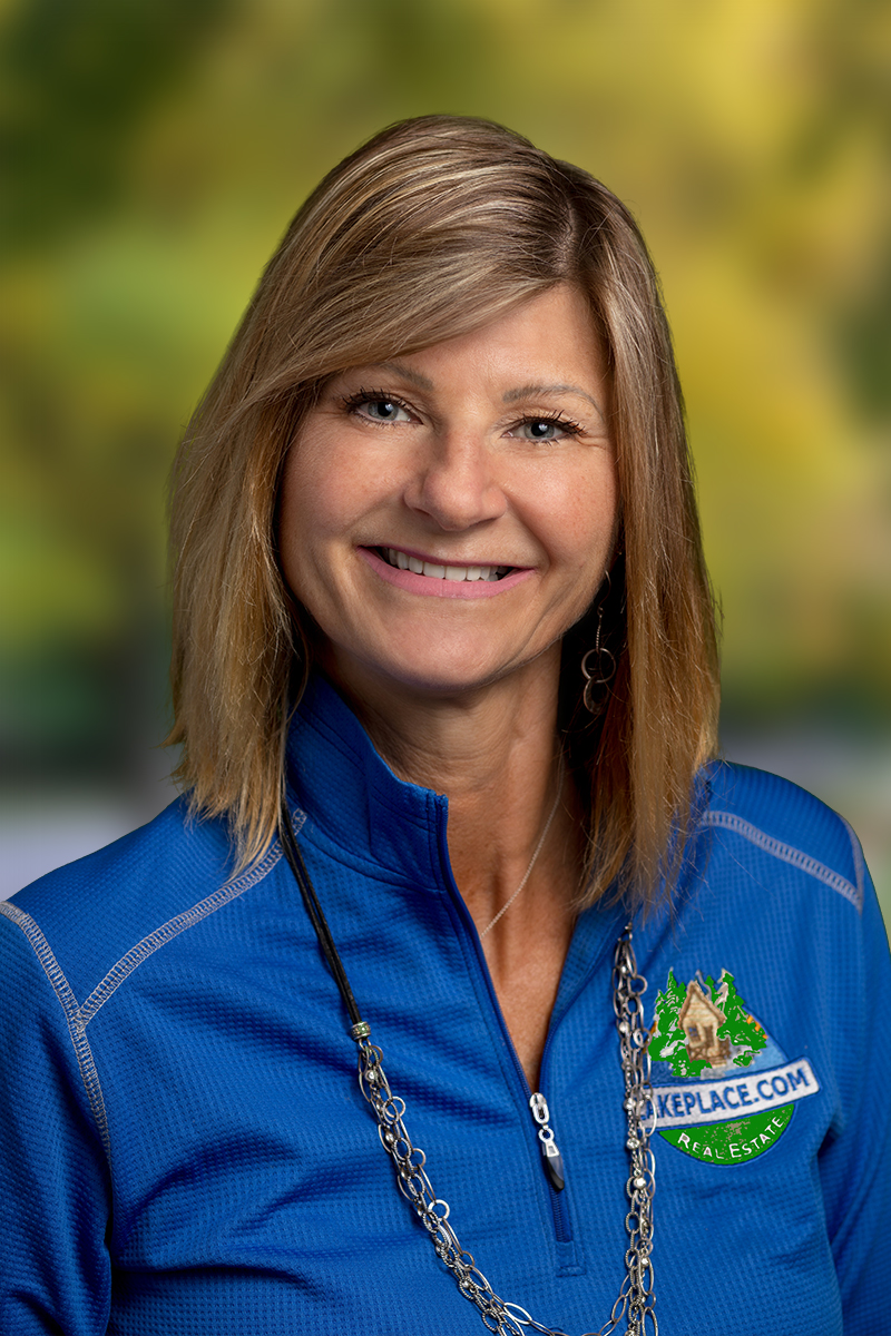 Portrait of Jodi Zeller, REALTOR®.