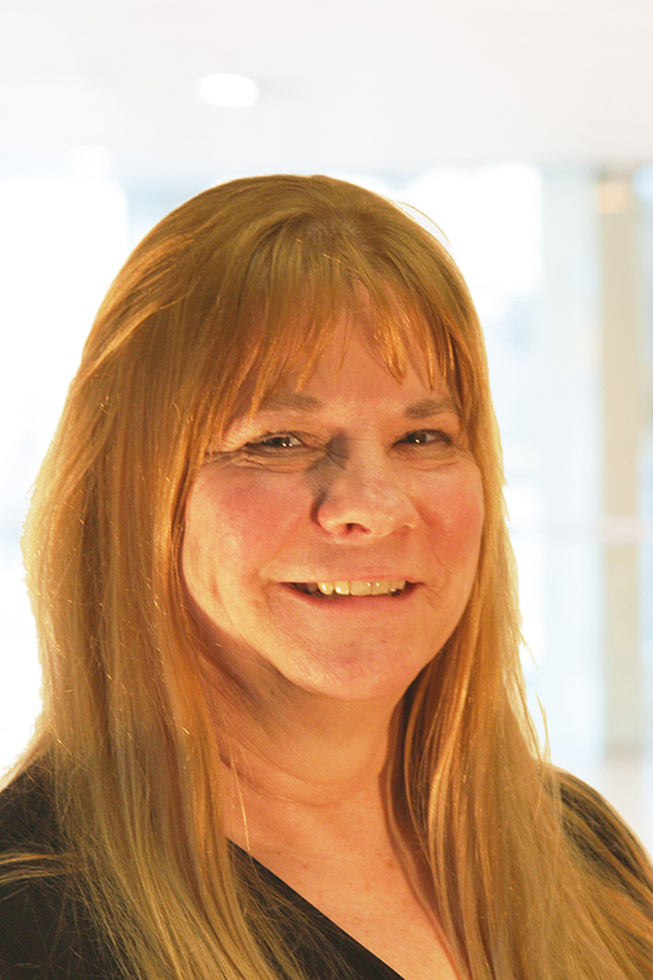 Portrait of Lorinda Davis, REALTOR®.